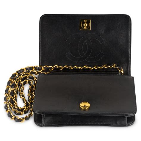 chanel square wallet on chain|chanel wallet on chain preis.